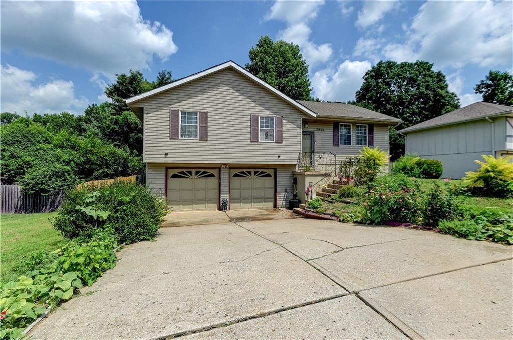 2400 NW 84th Terrace, Kansas City, MO 64154