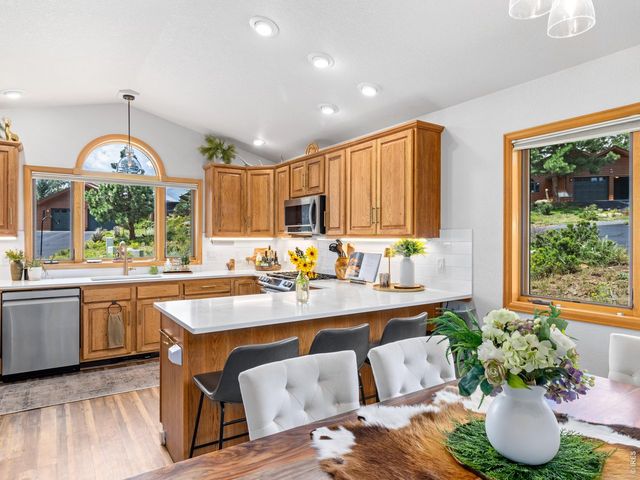 680 Cedar Ridge Cir, Estes Park, CO 80517