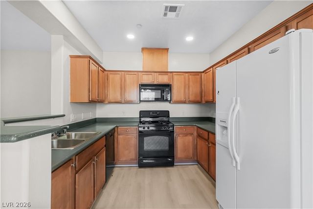 8324 West Charleston Boulevard 2038, Las Vegas, NV 89117