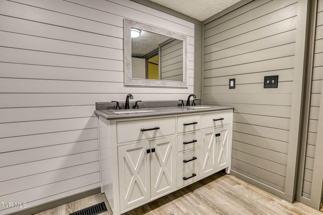 246 Christian Bend Road, Church Hill, TN 37642