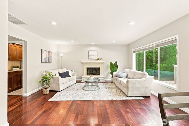 10210 NE 154th Street, Bothell, WA 98011