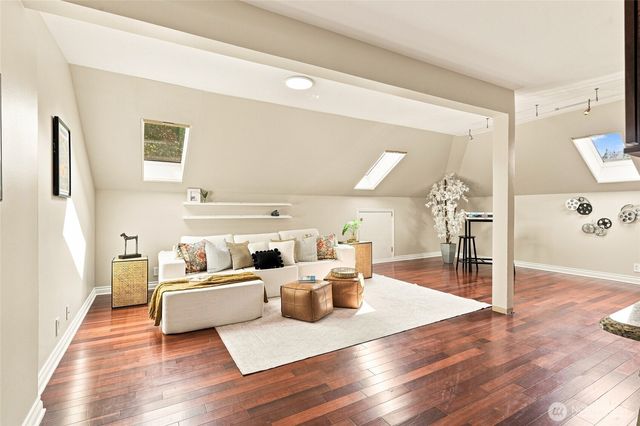 10210 NE 154th Street, Bothell, WA 98011