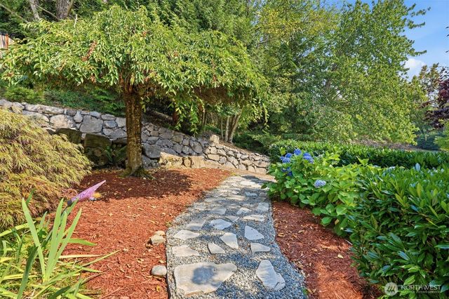 10210 NE 154th Street, Bothell, WA 98011