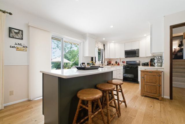 305 Lady Lane, Michigan City, IN 46360