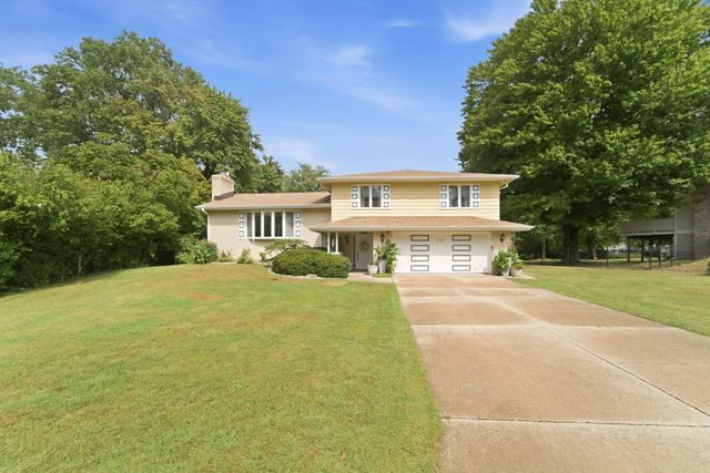 305 Lady Lane, Michigan City, IN 46360