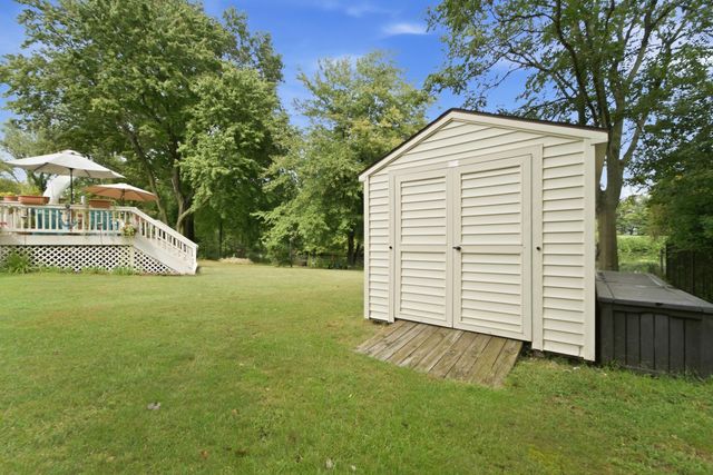 305 Lady Lane, Michigan City, IN 46360