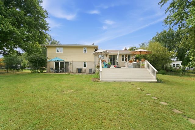 305 Lady Lane, Michigan City, IN 46360