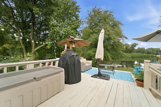 305 Lady Lane, Michigan City, IN 46360