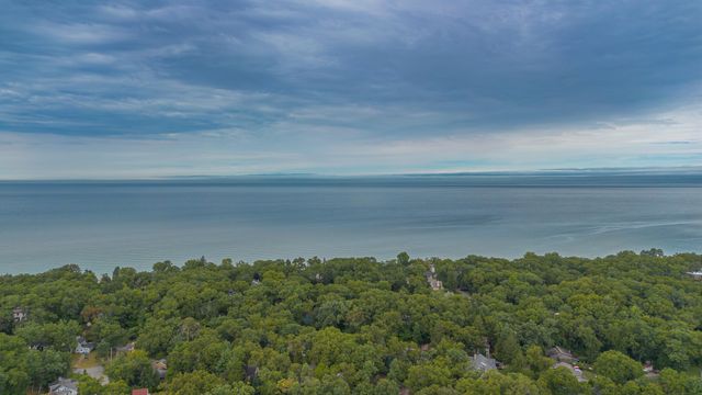 305 Lady Lane, Michigan City, IN 46360