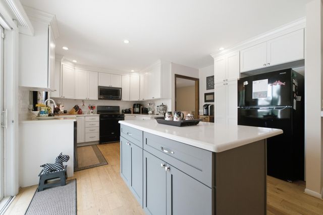 305 Lady Lane, Michigan City, IN 46360