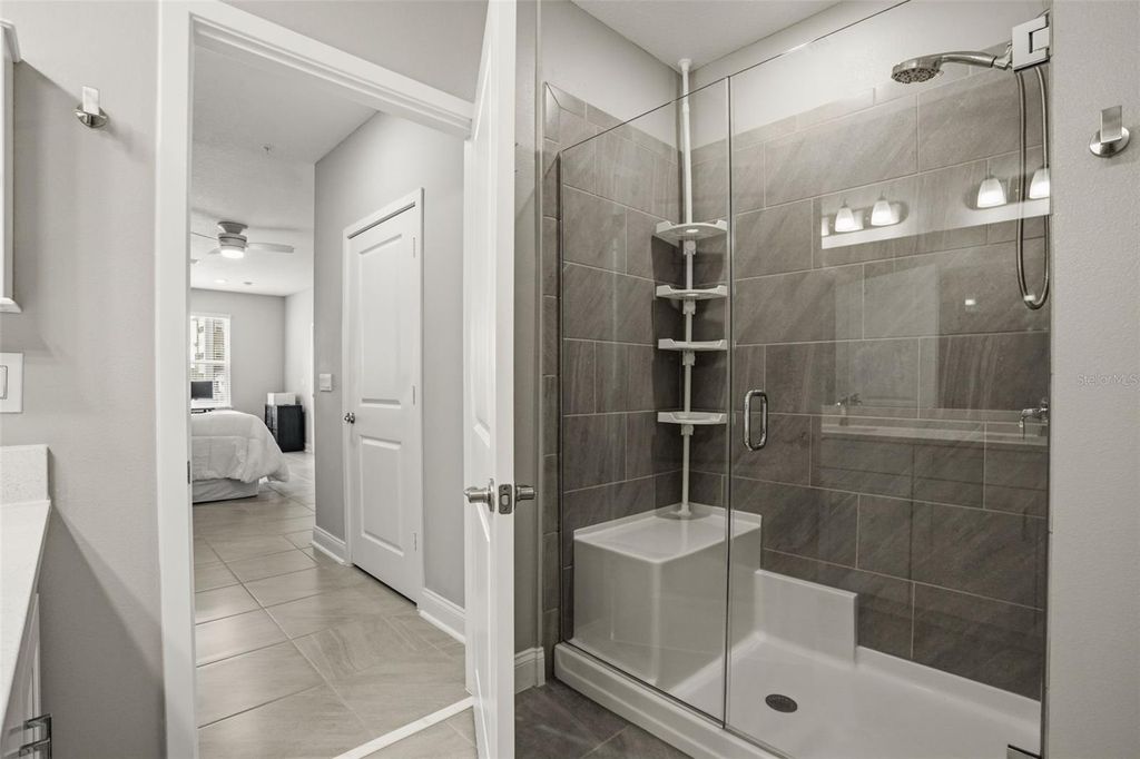 Image 13 of property listing at 7557 LAUREATE BOULEVARD 6208, Orlando, FL 32827