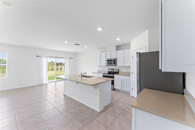 5038 FOXGLOVE CIRCLE, Lakeland, FL 33811