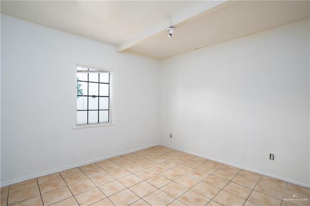 100 S Iowa Avenue, Weslaco, TX 78596