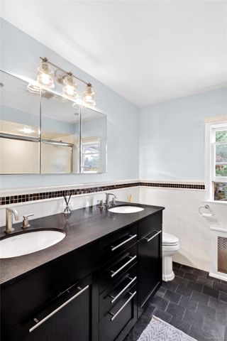 2 Van Buren Street, Port Washington, NY 11050