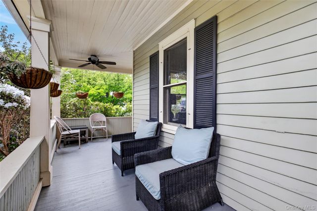 2 Van Buren Street, Port Washington, NY 11050