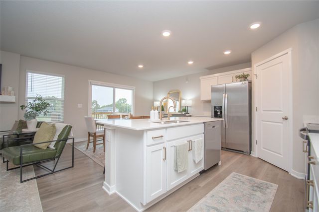 15206 Ironwood Lane, Urbandale, IA 50111