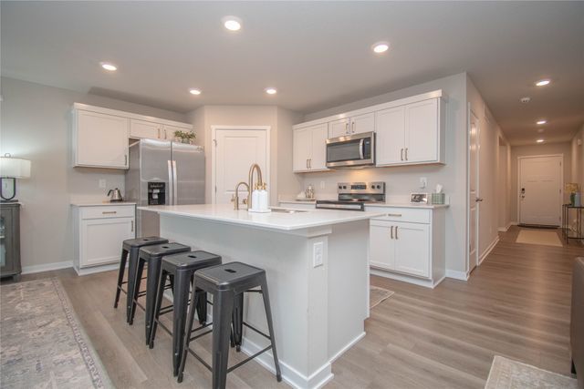 15206 Ironwood Lane, Urbandale, IA 50111