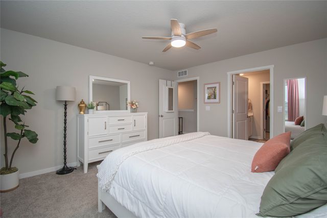 15206 Ironwood Lane, Urbandale, IA 50111