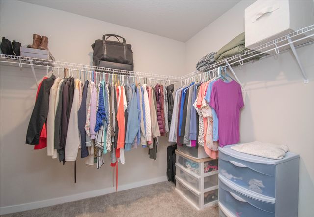 15206 Ironwood Lane, Urbandale, IA 50111
