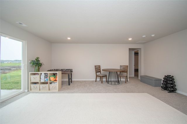 15206 Ironwood Lane, Urbandale, IA 50111