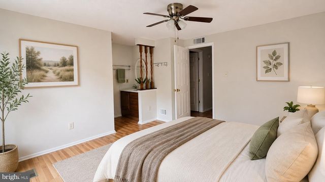 2100 GLENN SPRING CT, Falls Church, VA 22043