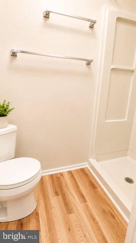 2100 GLENN SPRING CT, Falls Church, VA 22043