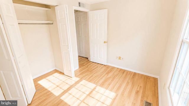 2100 GLENN SPRING CT, Falls Church, VA 22043
