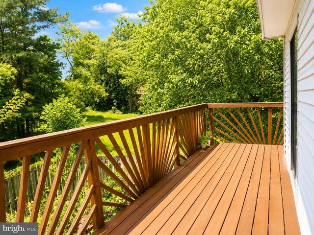 2100 GLENN SPRING CT, Falls Church, VA 22043