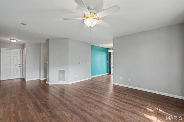 410 Benton C, St Peters, MO 63376