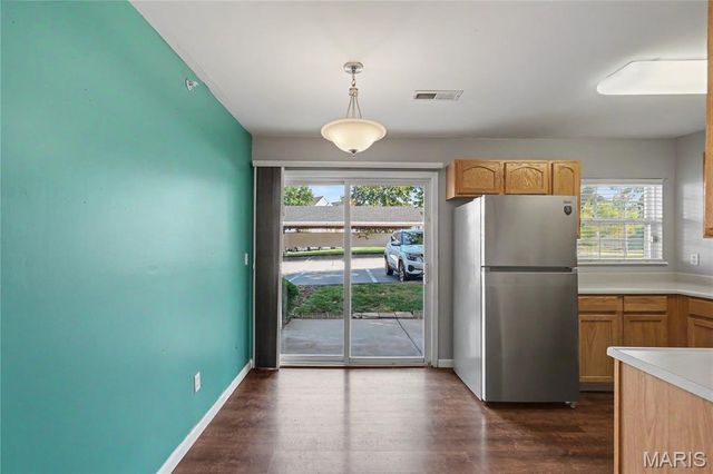 410 Benton C, St Peters, MO 63376