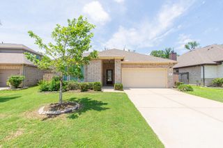 208 Timber Grove Court, Clute, TX 77531