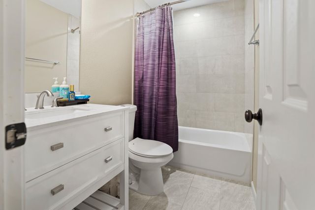 207 Granberry Street, Humble, TX 77338