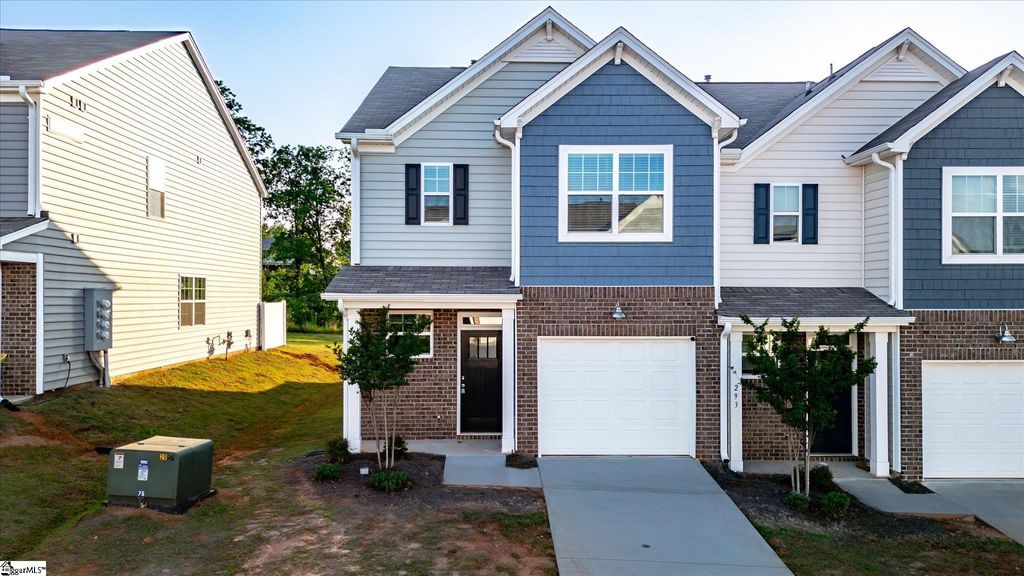 290 E Compass Way, Easley, SC 29640