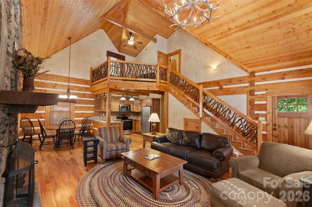 18 Rachels Circle, Maggie Valley, NC 28751