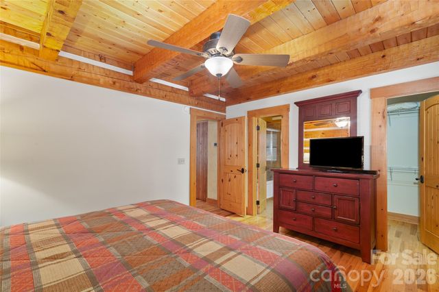 18 Rachels Circle, Maggie Valley, NC 28751