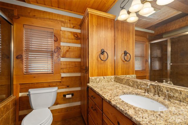 18 Rachels Circle, Maggie Valley, NC 28751