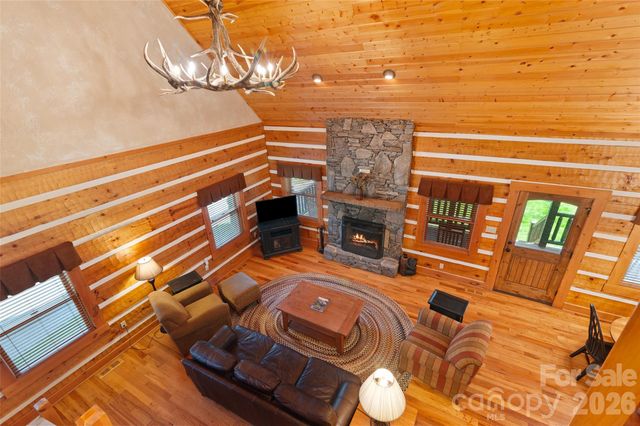 18 Rachels Circle, Maggie Valley, NC 28751