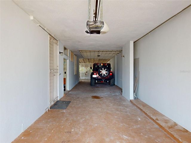 96-16 URB. VILLA CAROLINA, Carolina, PR 00984