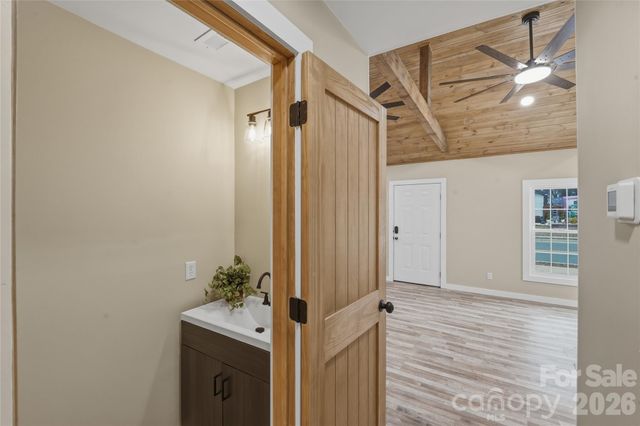 522 W Mclelland Avenue, Mooresville, NC 28115