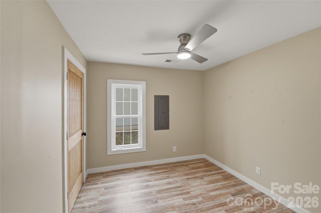 522 W Mclelland Avenue, Mooresville, NC 28115