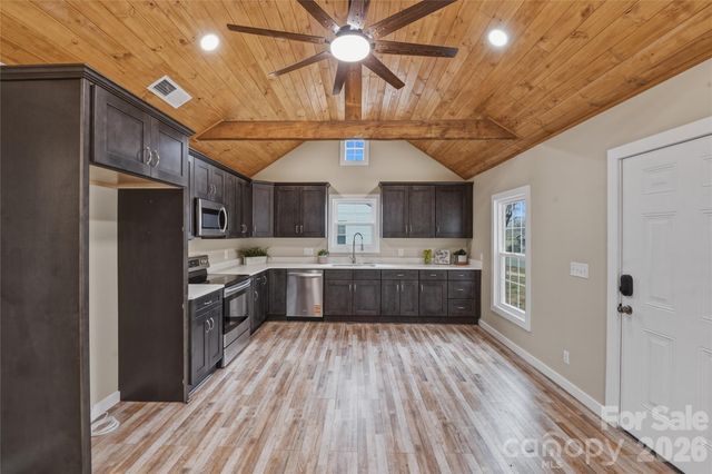 522 W Mclelland Avenue, Mooresville, NC 28115