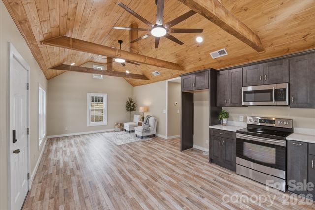 522 W Mclelland Avenue, Mooresville, NC 28115