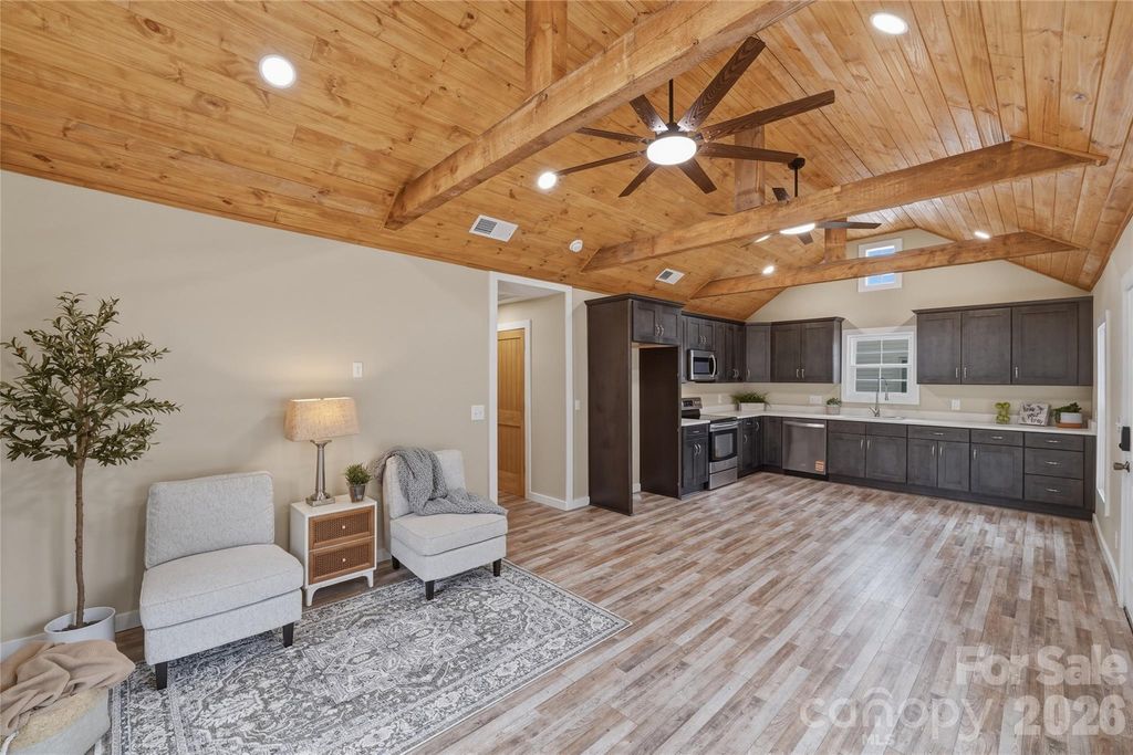 522 W Mclelland Avenue, Mooresville, NC 28115