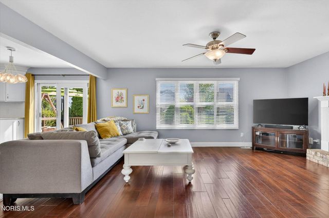 14517 Olde Trail Drive, Perrysburg, OH 43551