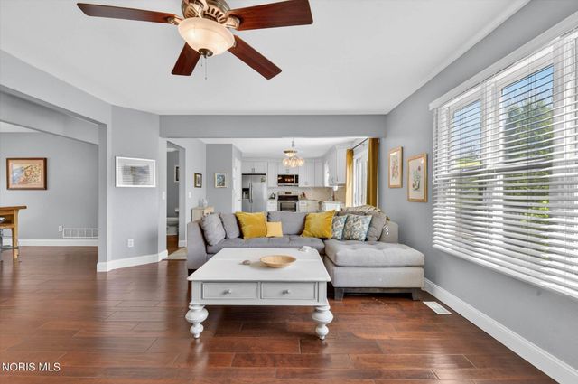 14517 Olde Trail Drive, Perrysburg, OH 43551