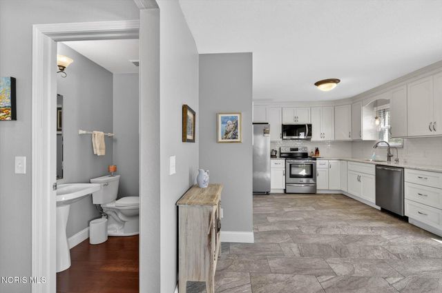 14517 Olde Trail Drive, Perrysburg, OH 43551