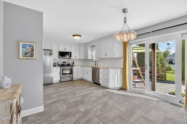 14517 Olde Trail Drive, Perrysburg, OH 43551