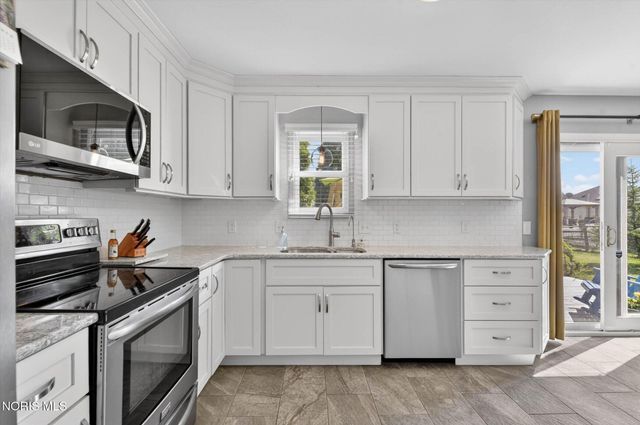 14517 Olde Trail Drive, Perrysburg, OH 43551