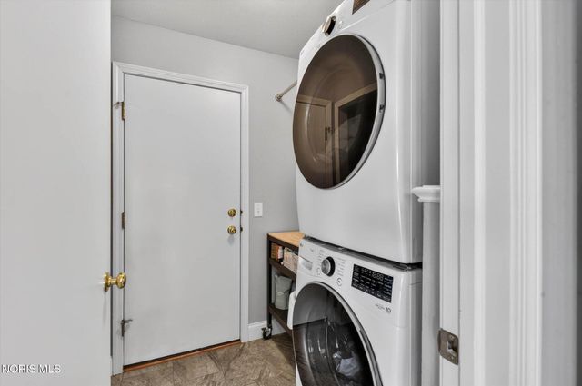 14517 Olde Trail Drive, Perrysburg, OH 43551