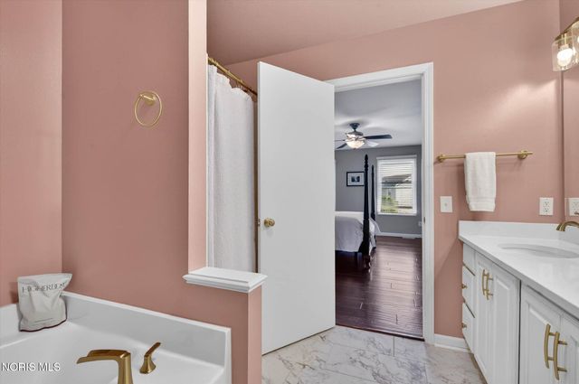 14517 Olde Trail Drive, Perrysburg, OH 43551